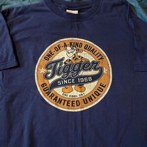 Late 90’s/early 2000’s Disney Tigger T-shirt 🐅